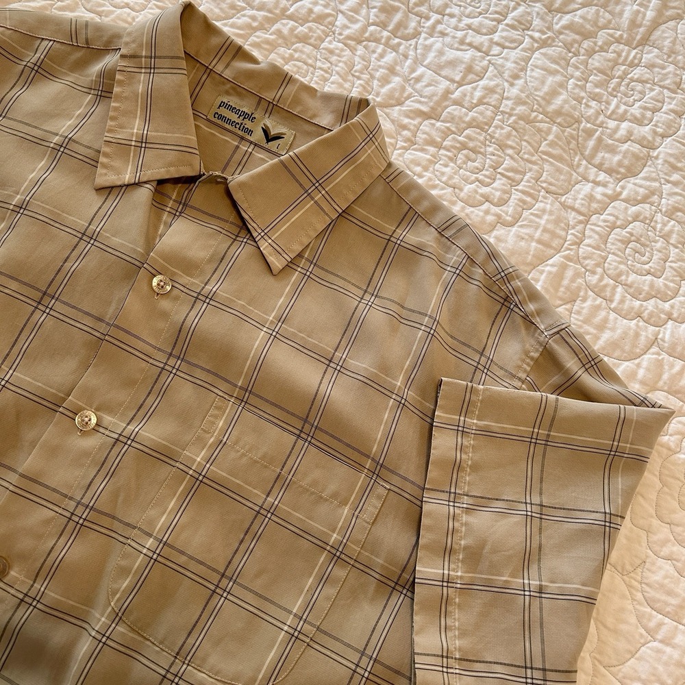 Pineapple Connection Shirt Men's Size L Button Up Short Sleeve Plaid Tan 90s Y2K